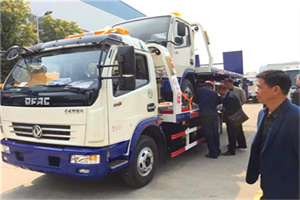 下关汽车道路救援拖车价格